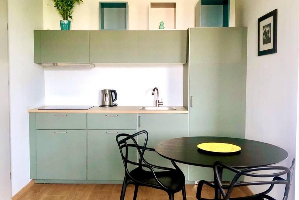 Uroczy Apartament W Samym Centrum Gdanska , Bezplatne Miejsce Parkingowe. Apartment *