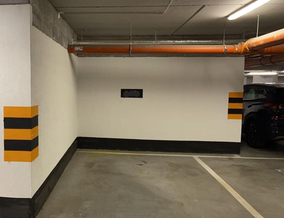 Uroczy Apartament W Samym Centrum Gdanska , Bezplatne Miejsce Parkingowe. Gdansk